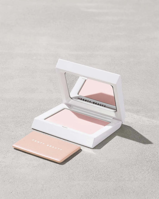 Fenty Beauty - Bright Fix (Polvo fijador compacto) 7.95g